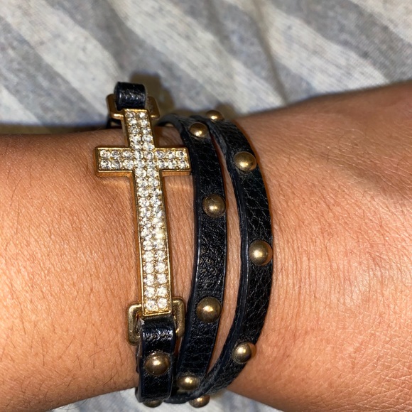 Bracelet - Picture 1 of 2